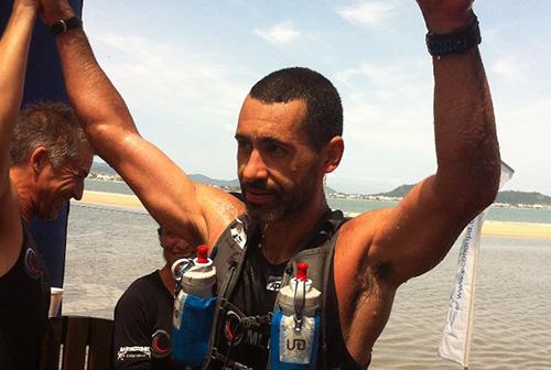 Manuel Lago conquistou o tricampeonato e ainda quebrou o recorde do primeiro dia, marcando 3h55min na etapa / Foto: Divulgação/Eco Floripa